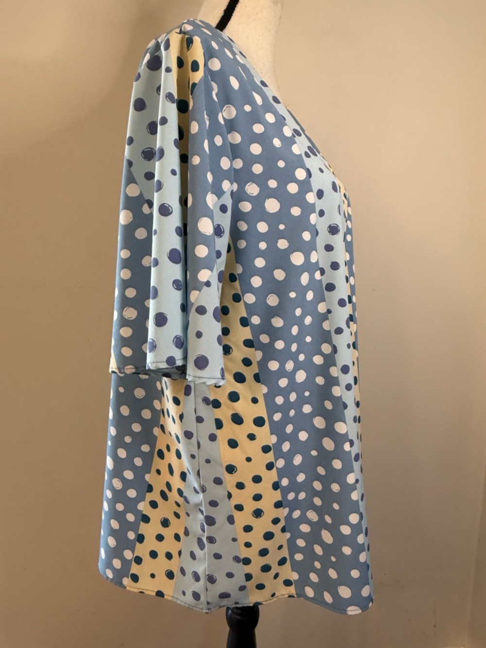 Haptics polka dot color block short sleeve top blue yellow SZ M - Picture 2 of 11